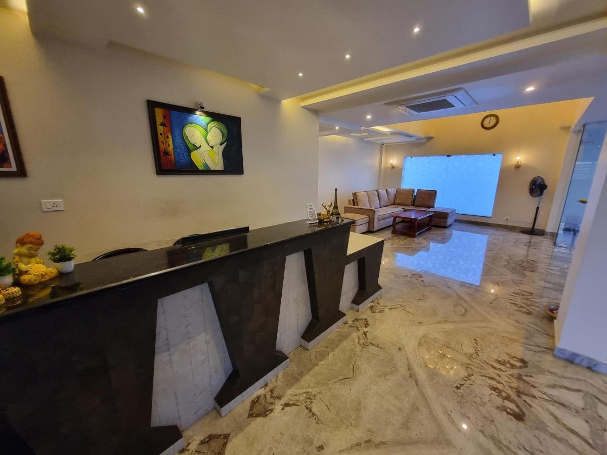 Отель Plutus Residency Ауровиль Экстерьер фото