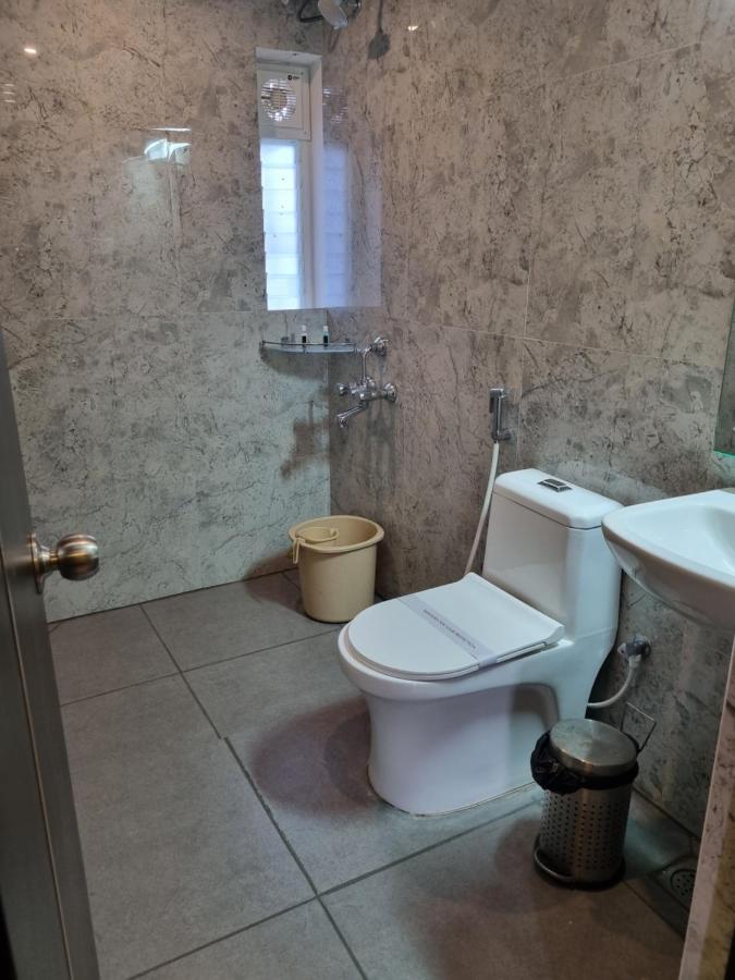 Отель Plutus Residency Ауровиль Экстерьер фото